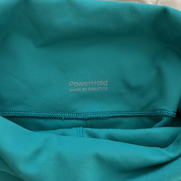 Fabletics 6” biker shorts - Picture 2 of 4